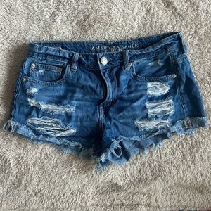 American Eagle Outfitters Ripped Short Size 6